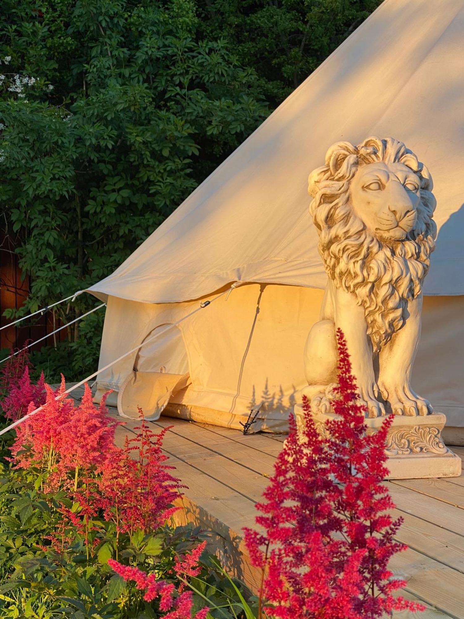 Soerby Glamping Hotel Klockrike Luaran gambar