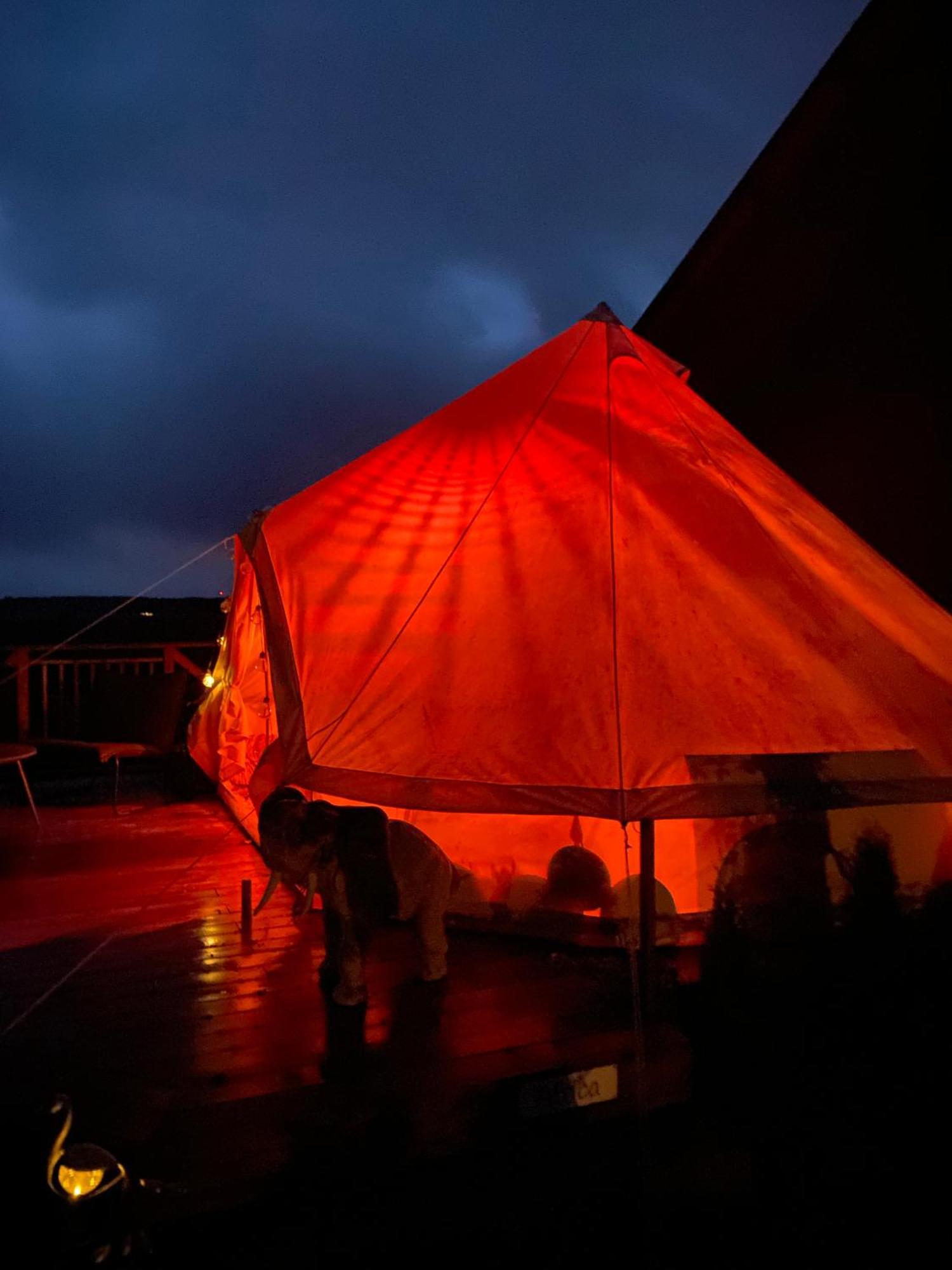Soerby Glamping Hotel Klockrike Luaran gambar