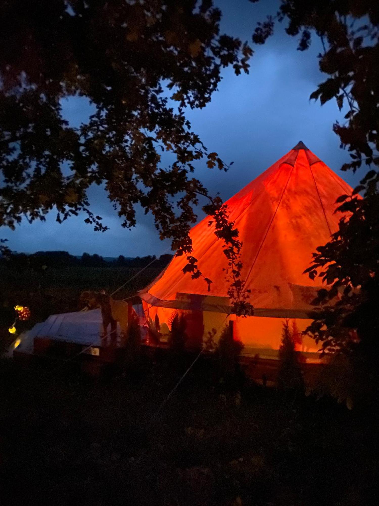 Soerby Glamping Hotel Klockrike Luaran gambar